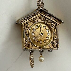4/$100 Vanda USA Elegant Gold Wall Clock Decor locket 💚